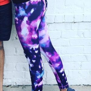 Lululemon wonder under pattern leggings!